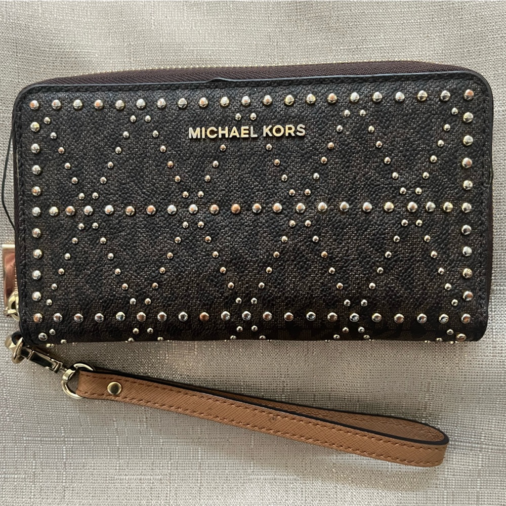 Michael Kors Wallet- VERY WORN